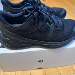 lululemon Blissfeel 2 Black Sneakers size 6.5